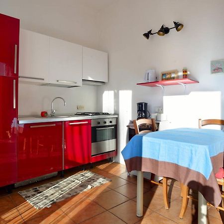 Casa Con Grande Terrazza, Ac, Wifi, Posto Auto E Vicino Al Mare Villa Imperia Exterior photo